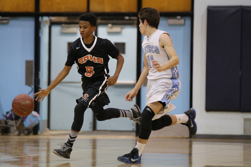 Thumbnail for Boys’ basketball grabs 59-41 victory against Azusa to even up overall record
