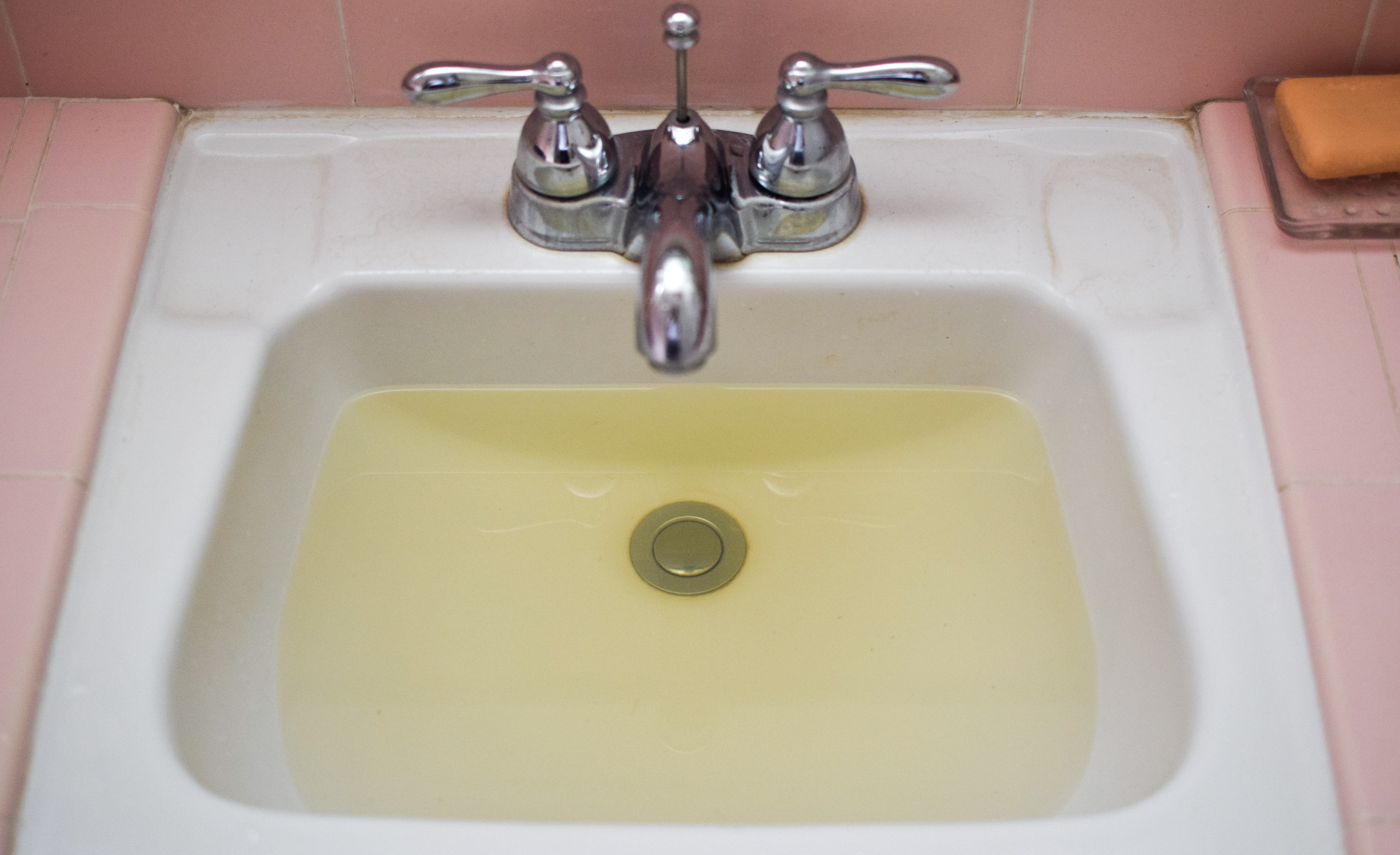 Thumbnail for Residents report brown and discolored water from city taps