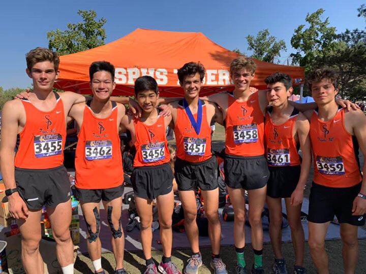 Top cross country runners compete at Clovis Invitational Tiger Newspaper