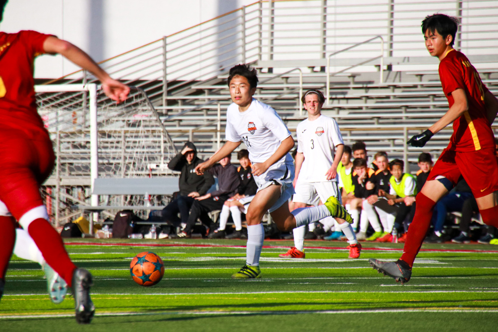 Thumbnail for Boys soccer unable to defeat La Cañada on the road