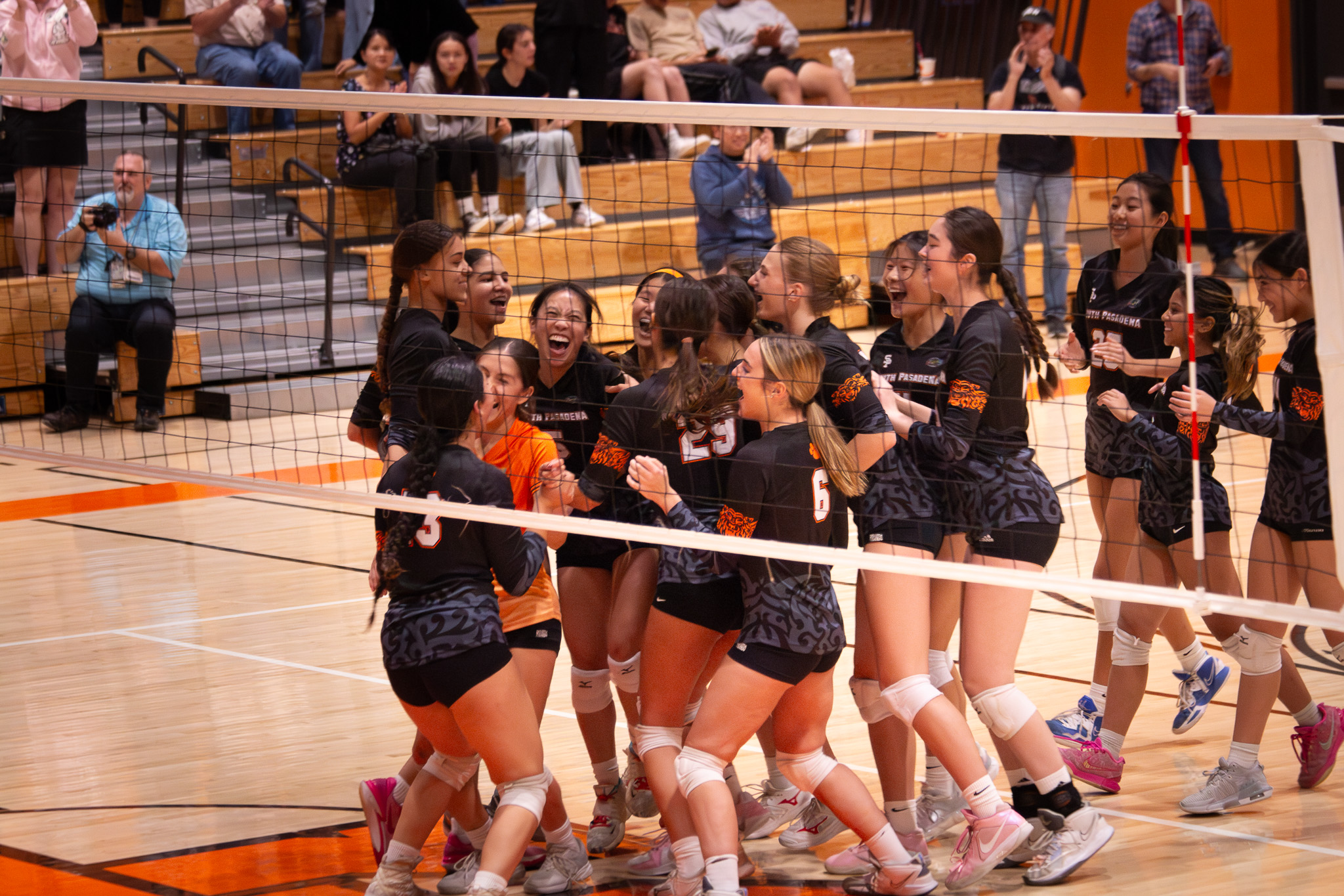 Girls’ volleyball defeats Tustin in first round of playoffs to advance to round two