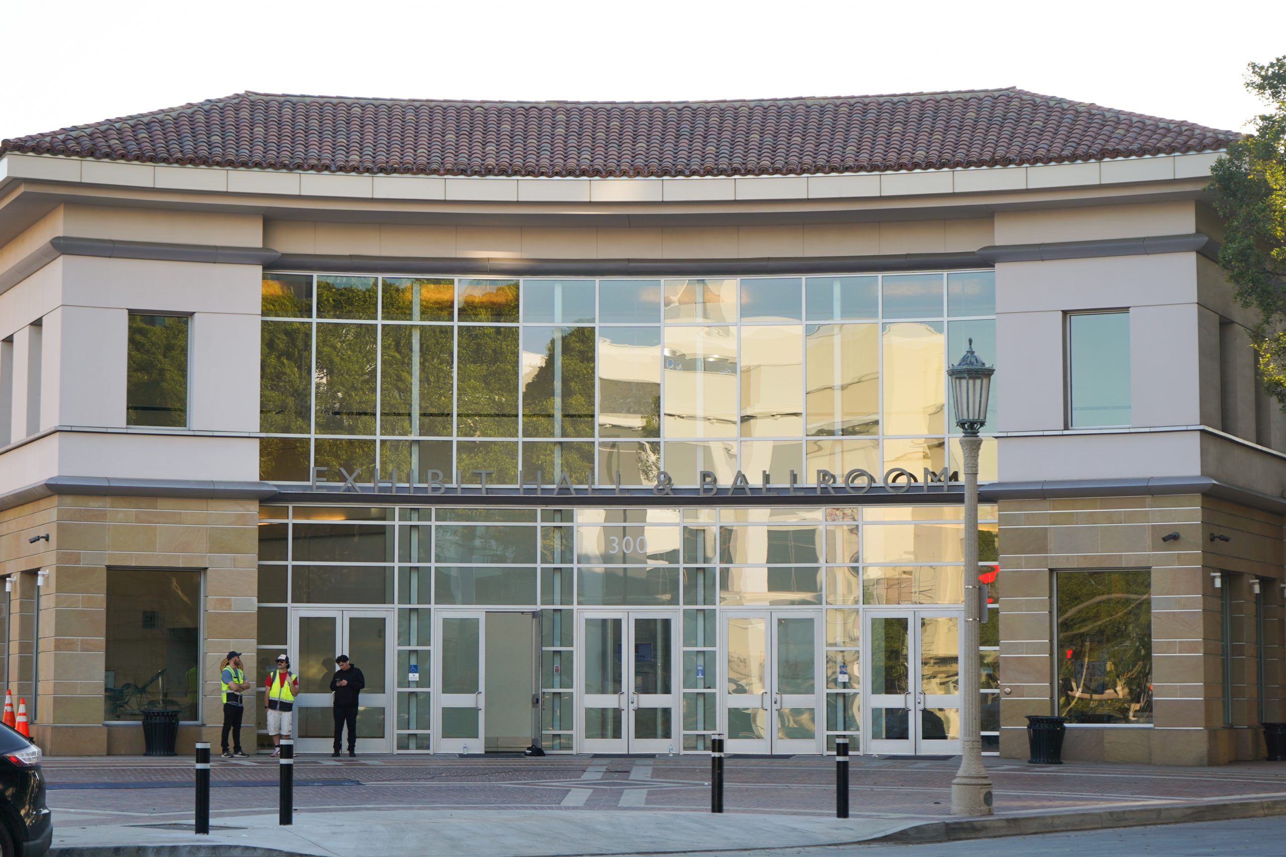The Pasadena Convention Center’s role in the early days of the fire