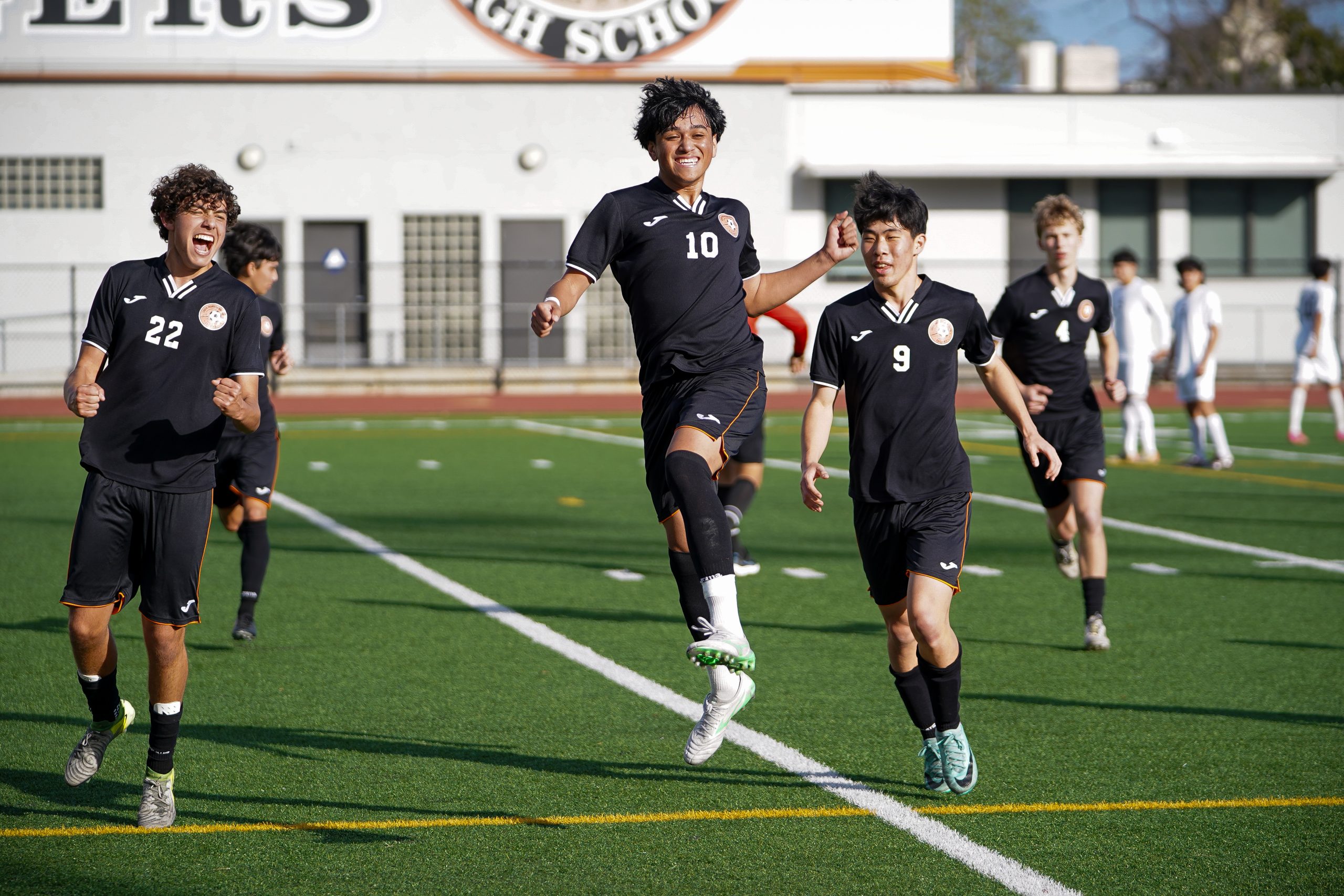 Boys’ soccer narrowly beat by La Puente in CIF round one