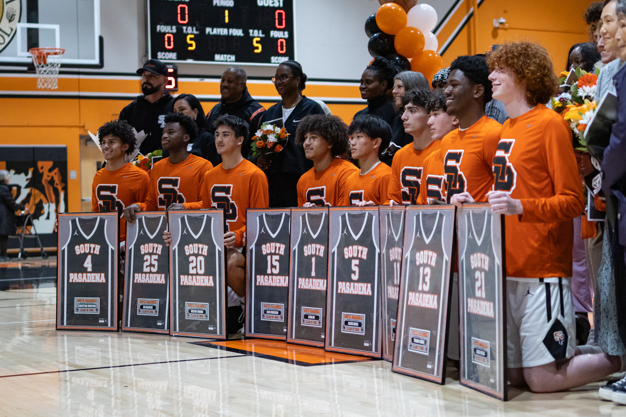 Boys’ basketball emerges victorious in last-second Senior Night win against San Marino