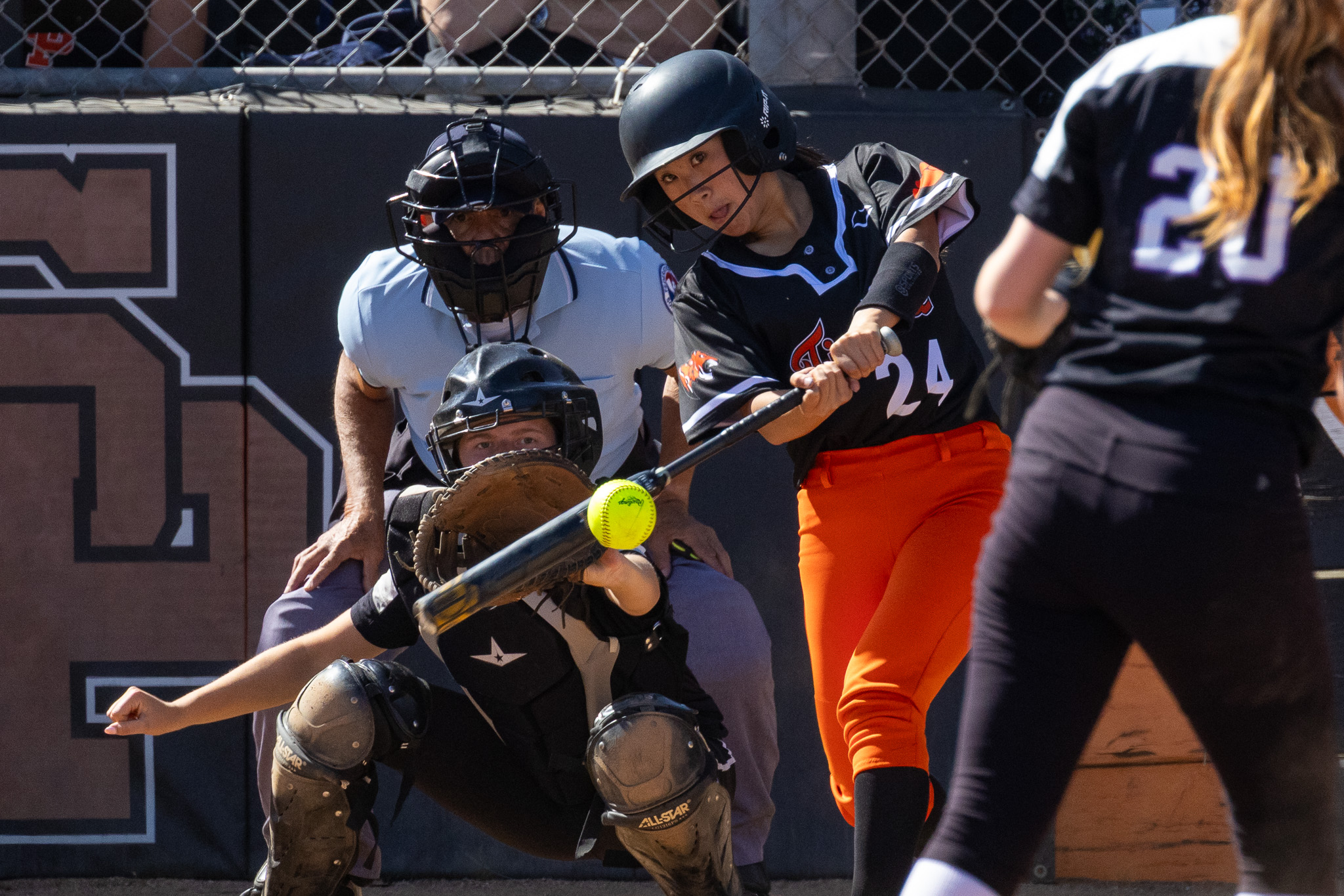 Softball blazes through CIF first round 11-1 in first playoff appearance since 2009