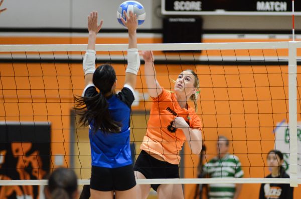 Photo gallery: Girls’ volleyball takes down rival Titans in four sets