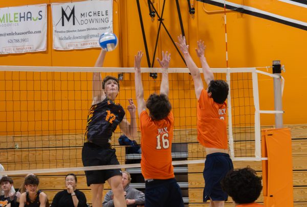 Boys’ volleyball defeats Pasadena Polytechnic in a thrilling five set game