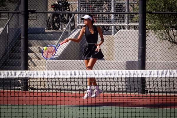  Girls’ tennis falls to La Cañada Spartans